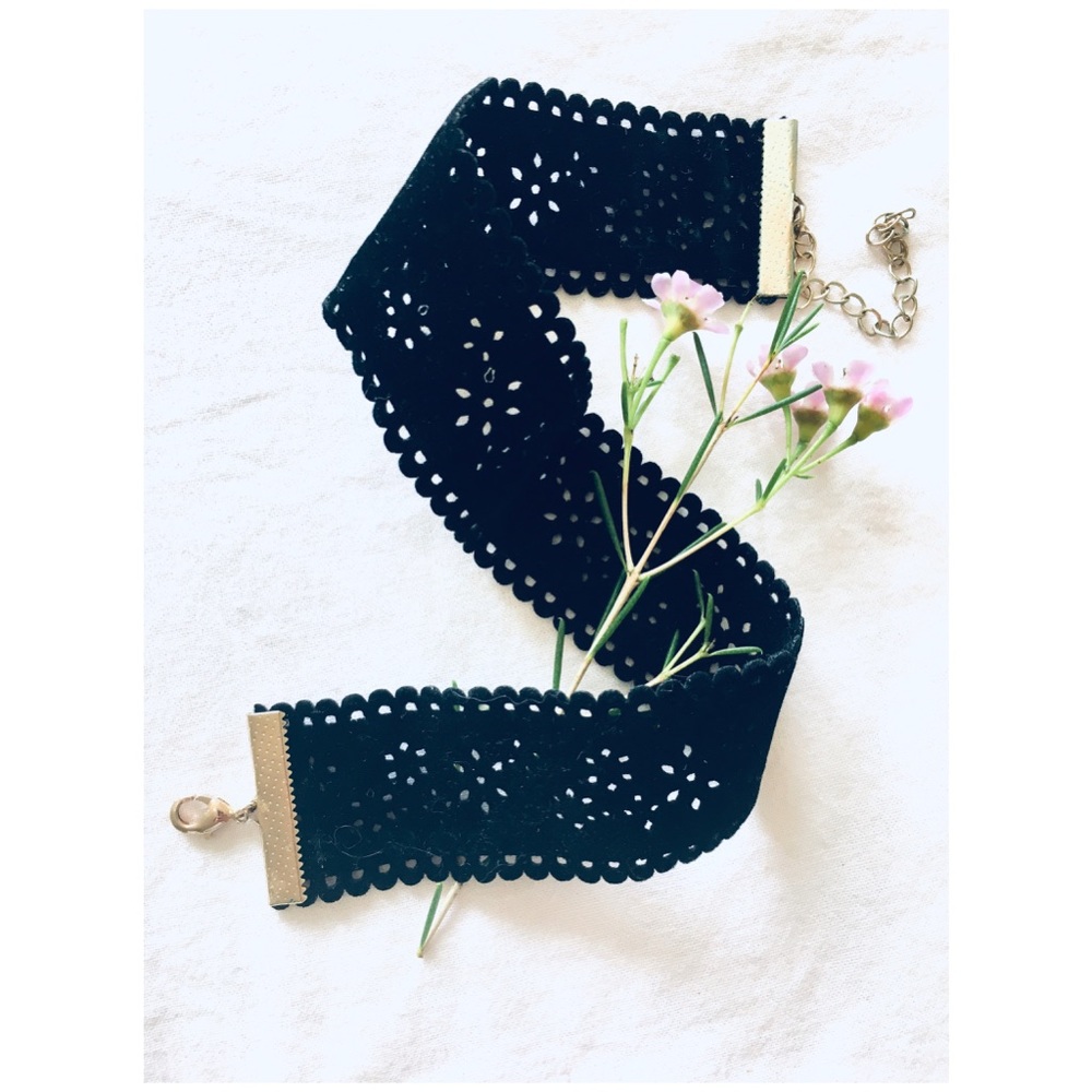 Black Velvet Lace Choker